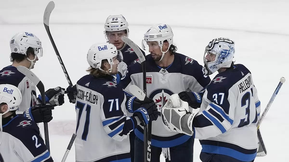 NHL Hockey: Winnipeg Jets vs San Jose Sharks