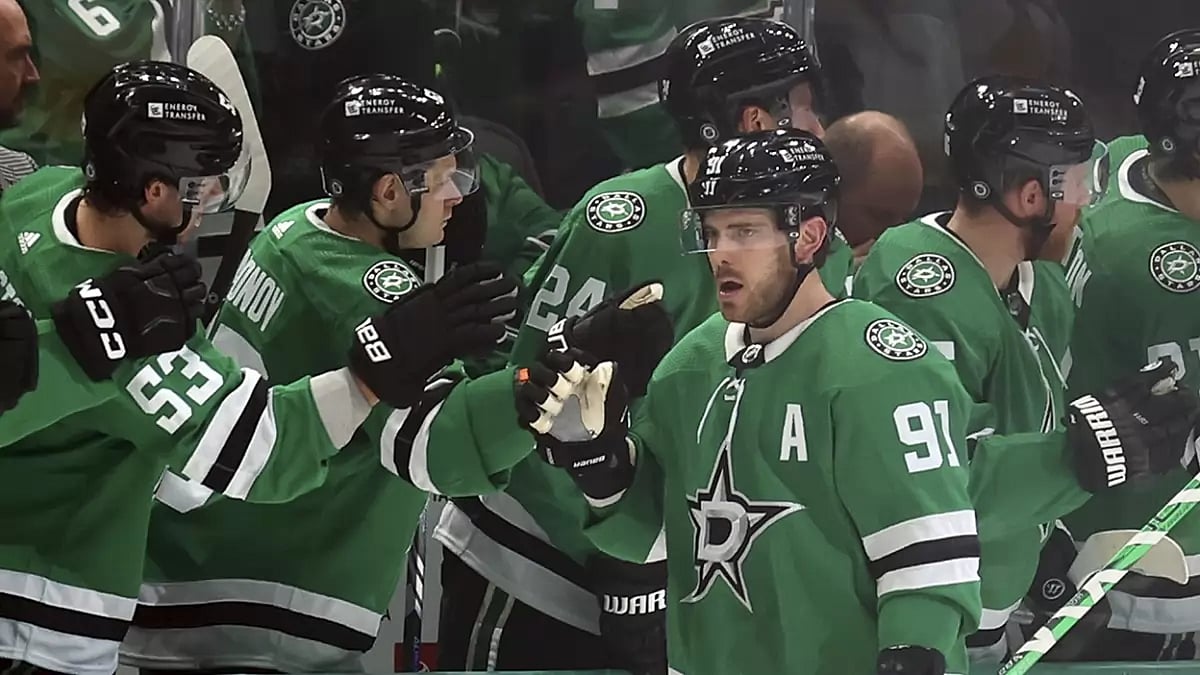 NHL Hockey: Nashville Predators vs Dallas Stars