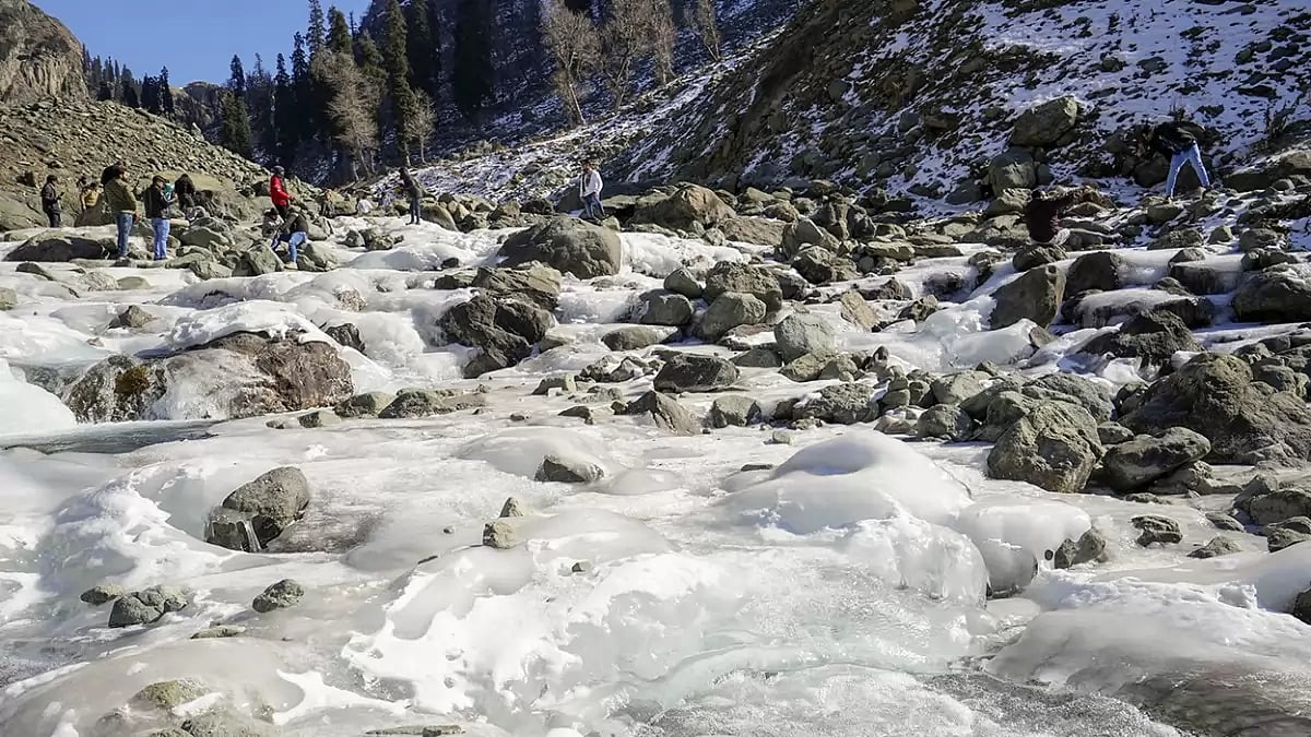 Cold winter in Srinagar