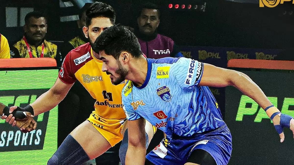 Bengal Warriors vs Telugu Titans in PKL action
