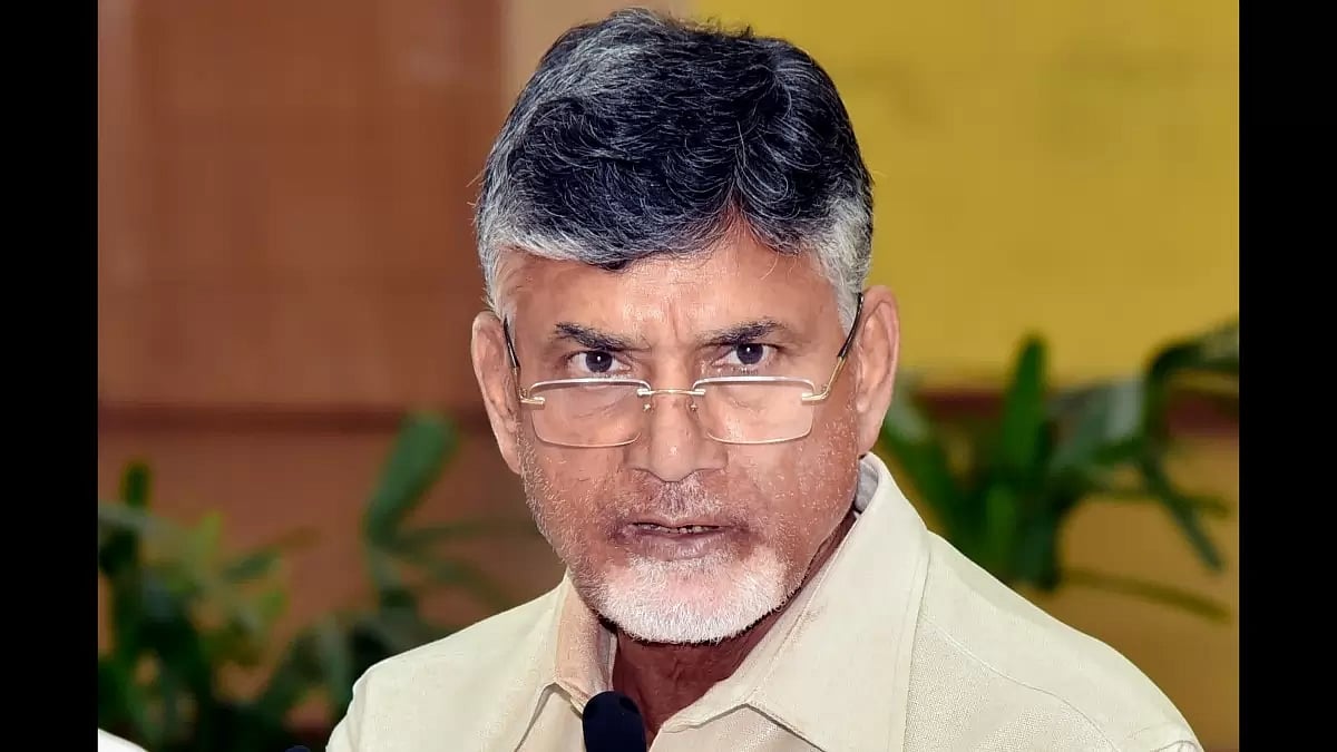 Former Andhra Pradesh CM Chandrababu Naidu meets Amit Shah