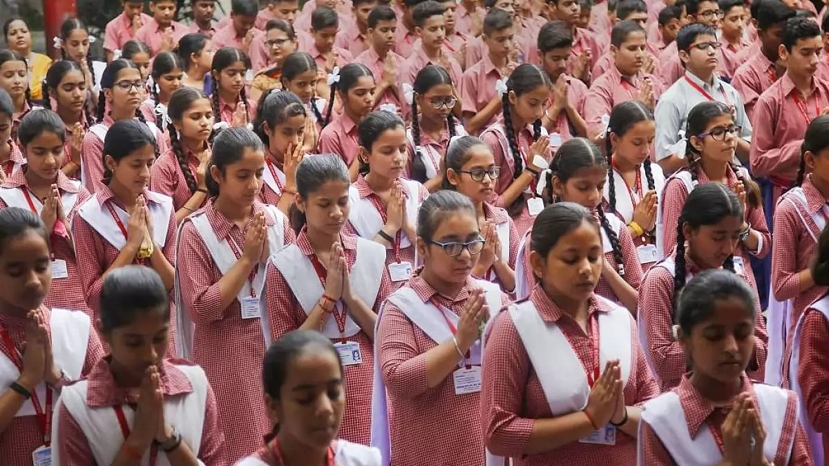 School children during morning prayers.(File photo-Representational image)