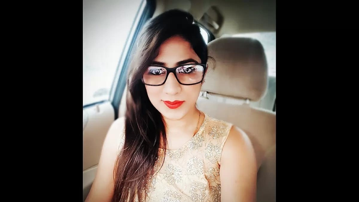 Model Divya Pahuja.