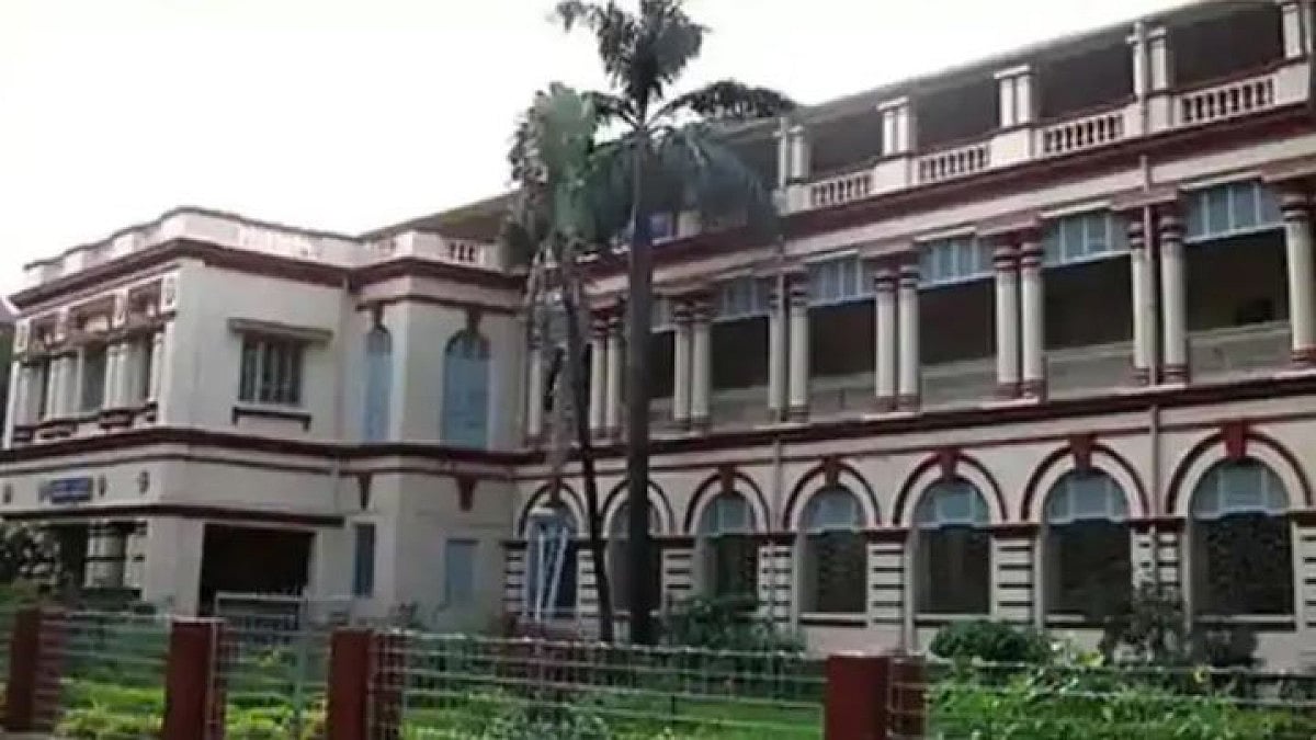 Shifting From Online To Offline Classes In JU Will Take Some Time: Teachers' Body
