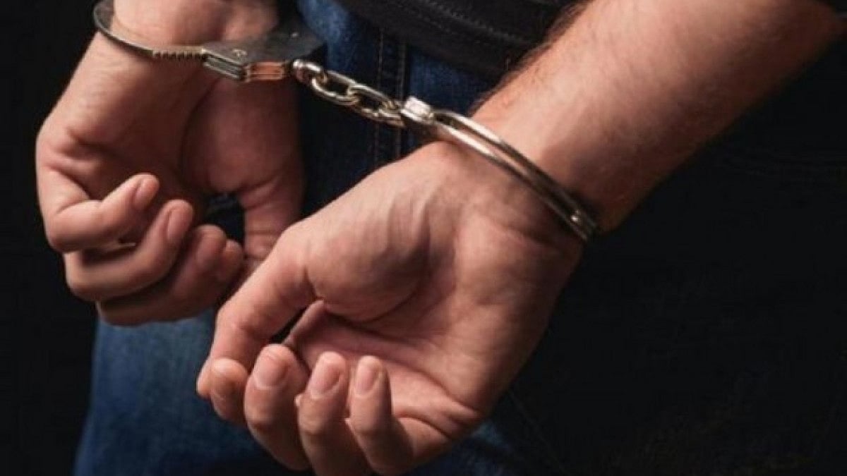 Maharashtra: Spiritual Leader Booked For Remarks Against Women Politicians During Protest
