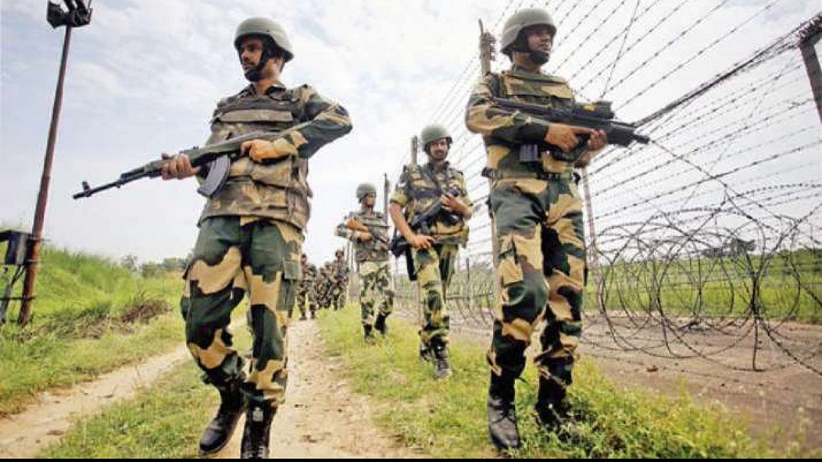 BSF Personnel Injured As Smugglers Pelt Jawans With Stones.