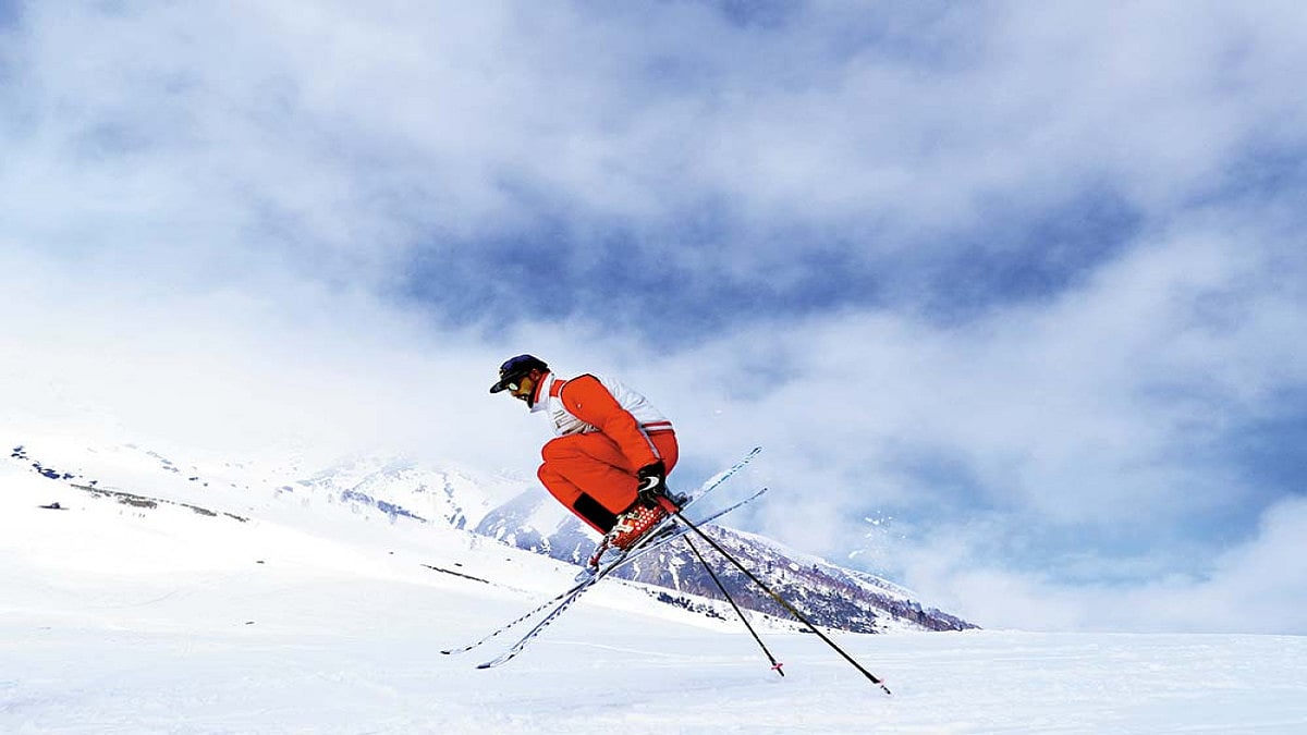 Gulmarg On Lease Leash