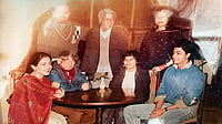 SRK Diary | DU Professor Who Starred As Shah Rukh Khan's 'Love Interest' 30 Years Ago SRK Diary | DU Professor Who Starred As Shah Rukh Khan's 'Love Interest' 30 Years Ago