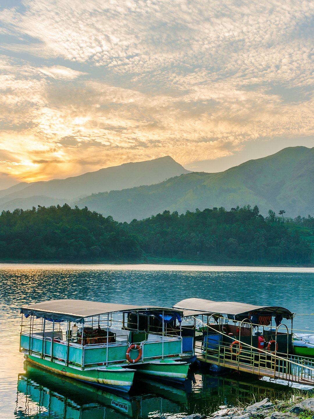 The Banasura Sagar Dam is India's largest earthen dam