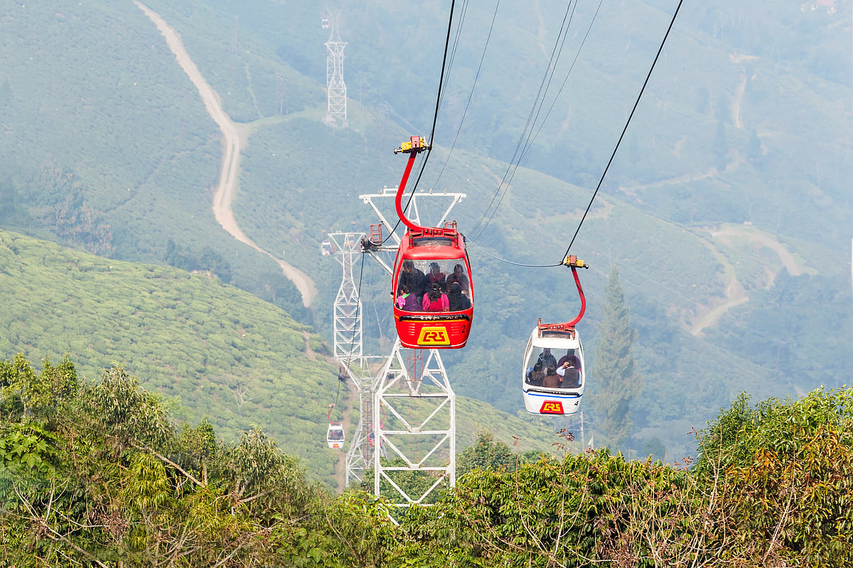saiko3p/Shutterstock : The proposed Kurseong-Darjeeling ropeway could reduce a four-to-five-hour road journey to around 45 minutes