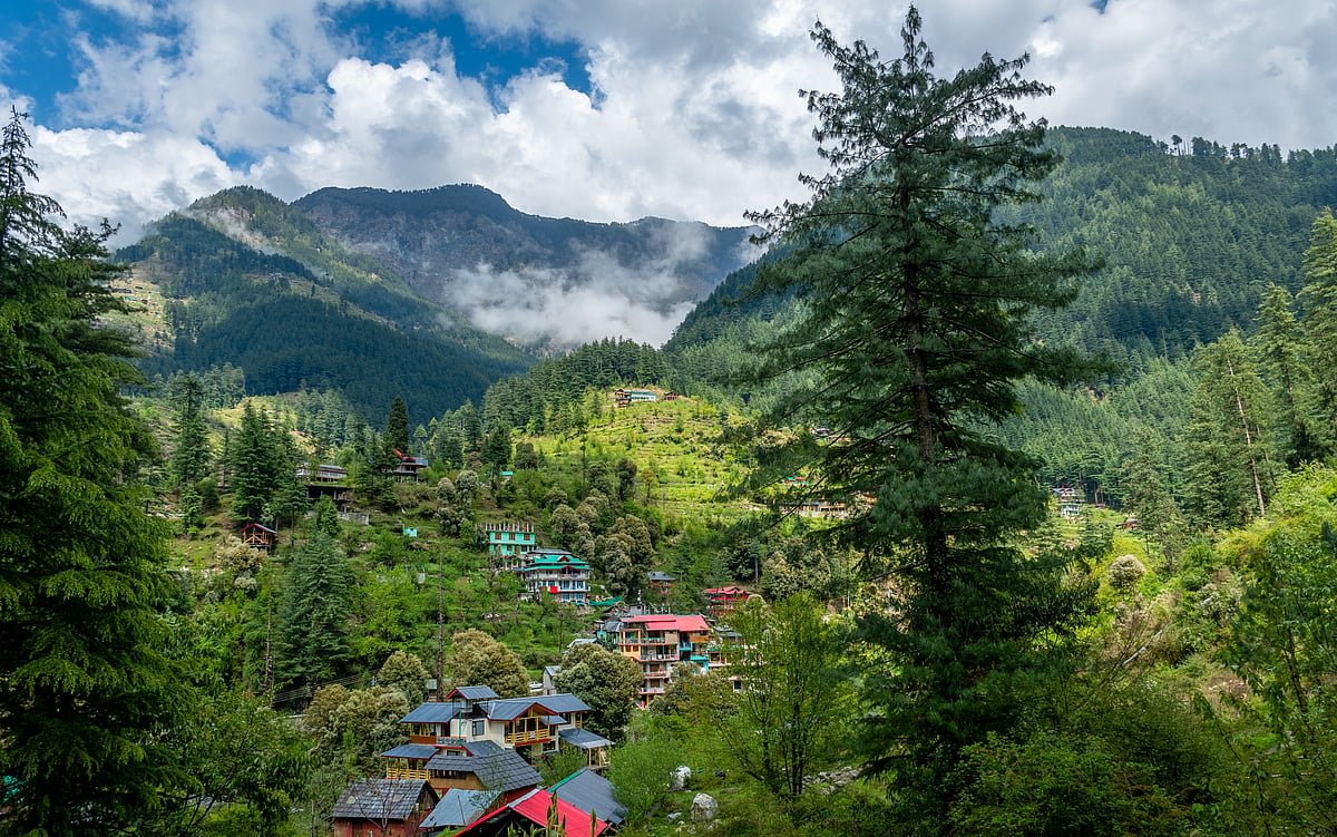 Shutterstock : Jibhi Valley in Himachal Pradesh