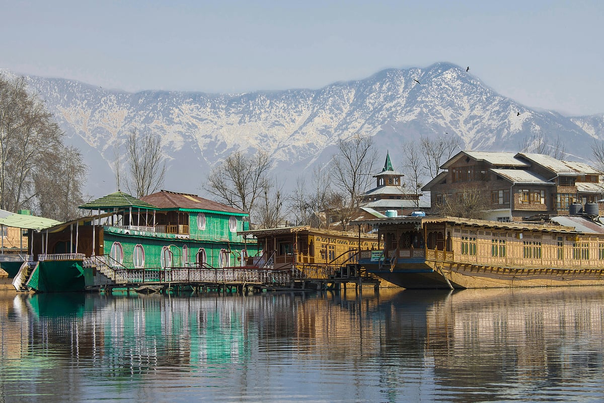 Unsplash : A shot from Srinagar