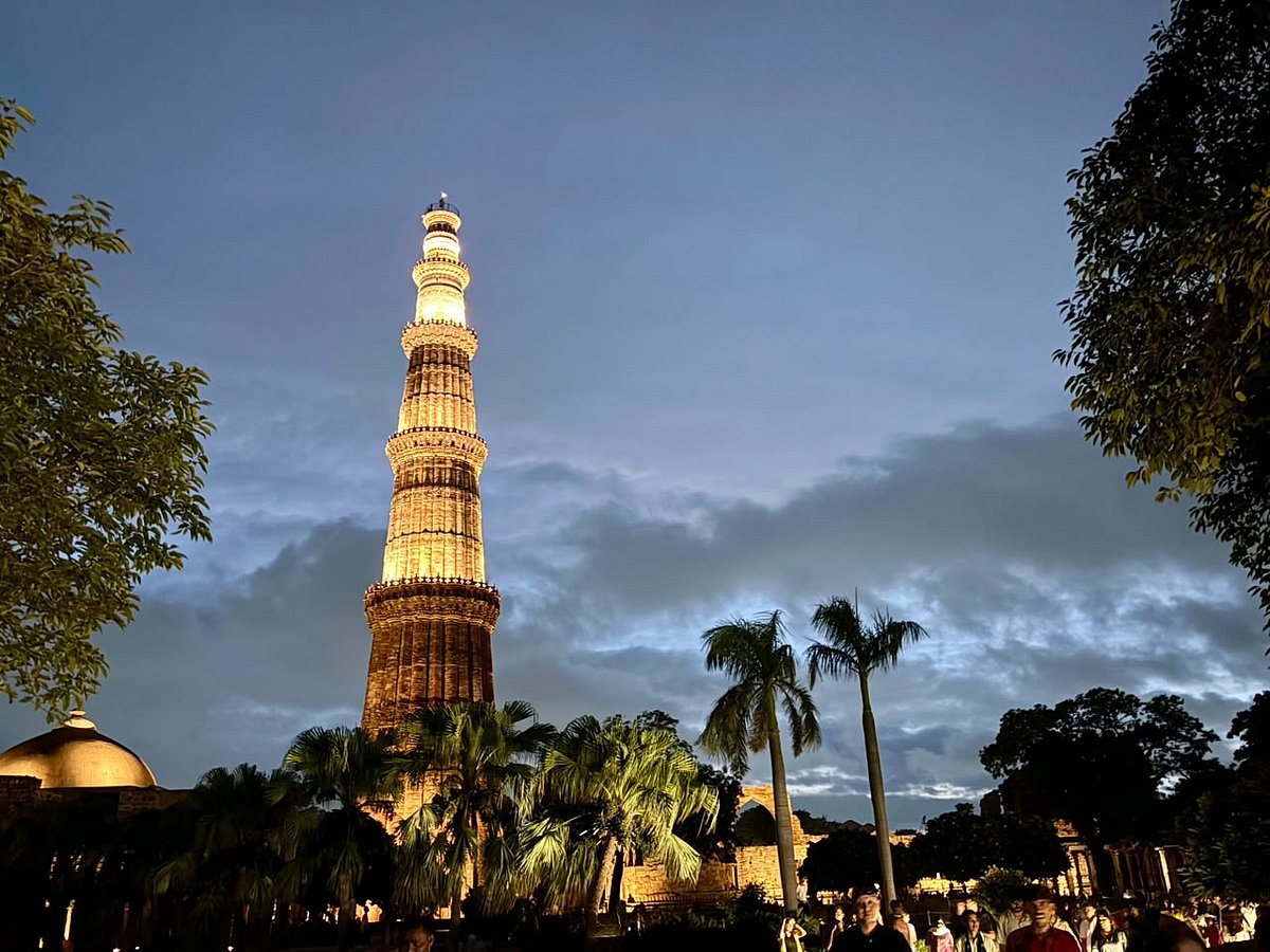 Vaishnavi Dixit : Qutub Minar during an evening heritage walk