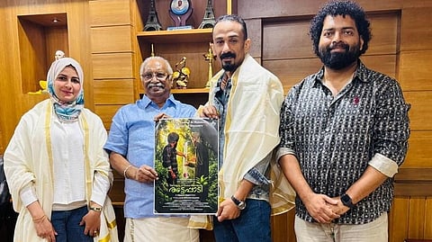 'അട്ടപ്പാടി-ദി വാലി ഓഫ് ഡിവൈൻ ഹിലീങ്ങ്'പോസ്റ്റർ ​ഗോകുലം ​ഗോപാലൻ പ്രകാശനം ചെയ്യുന്നു