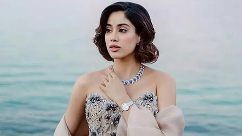 സ്വി​റ്റ്‌​സ​ർ​ല​ൻ​ഡി​ലെ ജ​നീ​വ​യി​ൽ ന​ട​ന്ന 'ബോം ​ആ​ൻ​ഡ് മെ​ർ​സി​യ​ർ' ഇ​വന്‍റിൽ ജാൻവി കപുർ