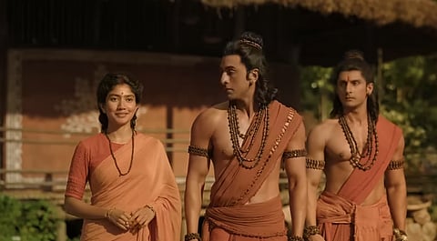 'രാമായണ' ട്രെയിലറിൽ ശ്രീരാമനായി രൺബീർ കപുർ,സീതയായി സായ് പല്ലവി,ലക്ഷ്മണനായി രവി ദുബൈ എന്നിവർ