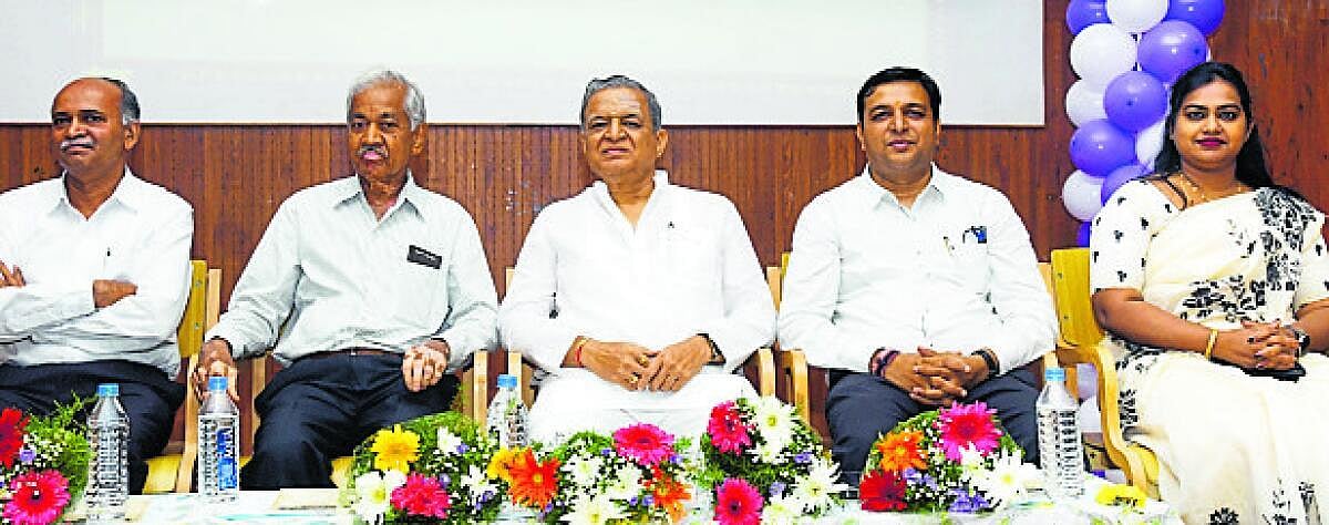 ‘ವಿಶಾಲ ಮನೋದೃಷ್ಟಿ ಬೆಳೆಸಿಕೊಳ್ಳಿ’