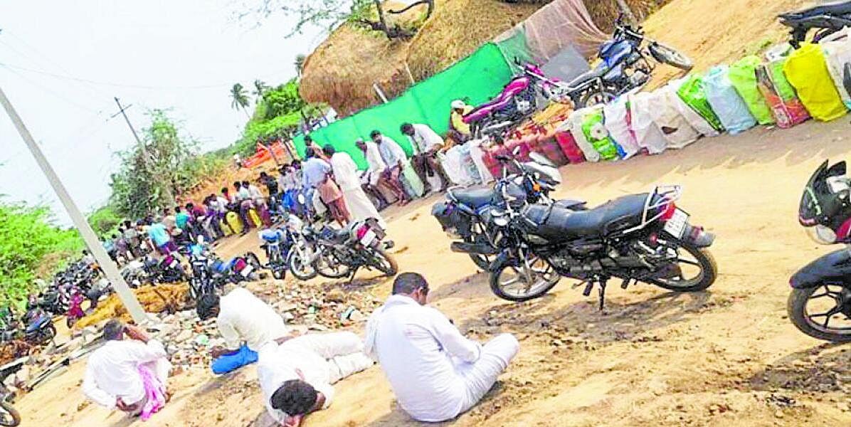 ಸಾಲಗುಂದಾ: ಸಿಲಿಂಡರ್ಗಾಗಿ ಸಂಕಷ್ಟ