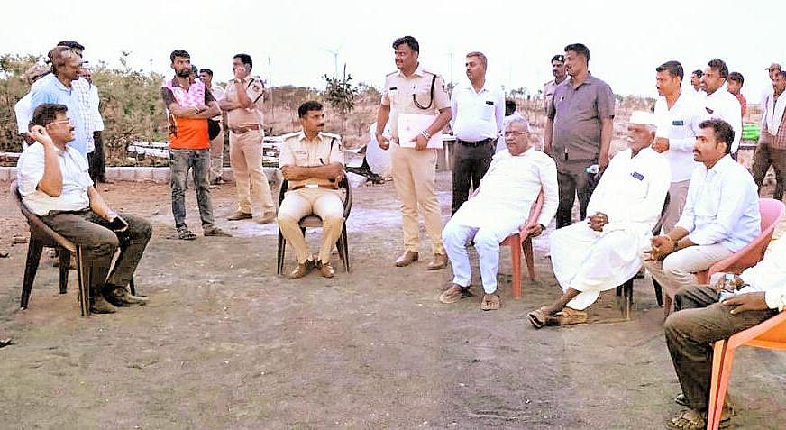 ಅಗ್ನಿ ಅವಘಡ ಸ್ಥಳಕ್ಕೆ ಭೇಟಿ; ಪರಿಶೀಲನೆ