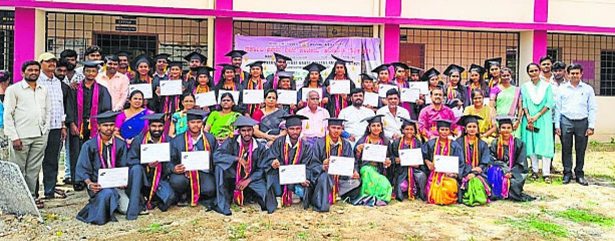 ‘ಕಠಿಣ ಪರಿಶ್ರಮದಿಂದ ಸಾಧನೆ ಸಾಧ್ಯ’