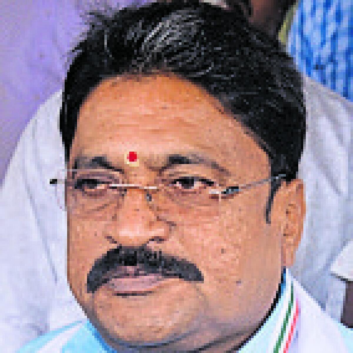 15 ಸಚಿವರ ಕೈಬಿಟ್ಟು ಹೊಸಬರಿಗೆ ಅವಕಾಶ