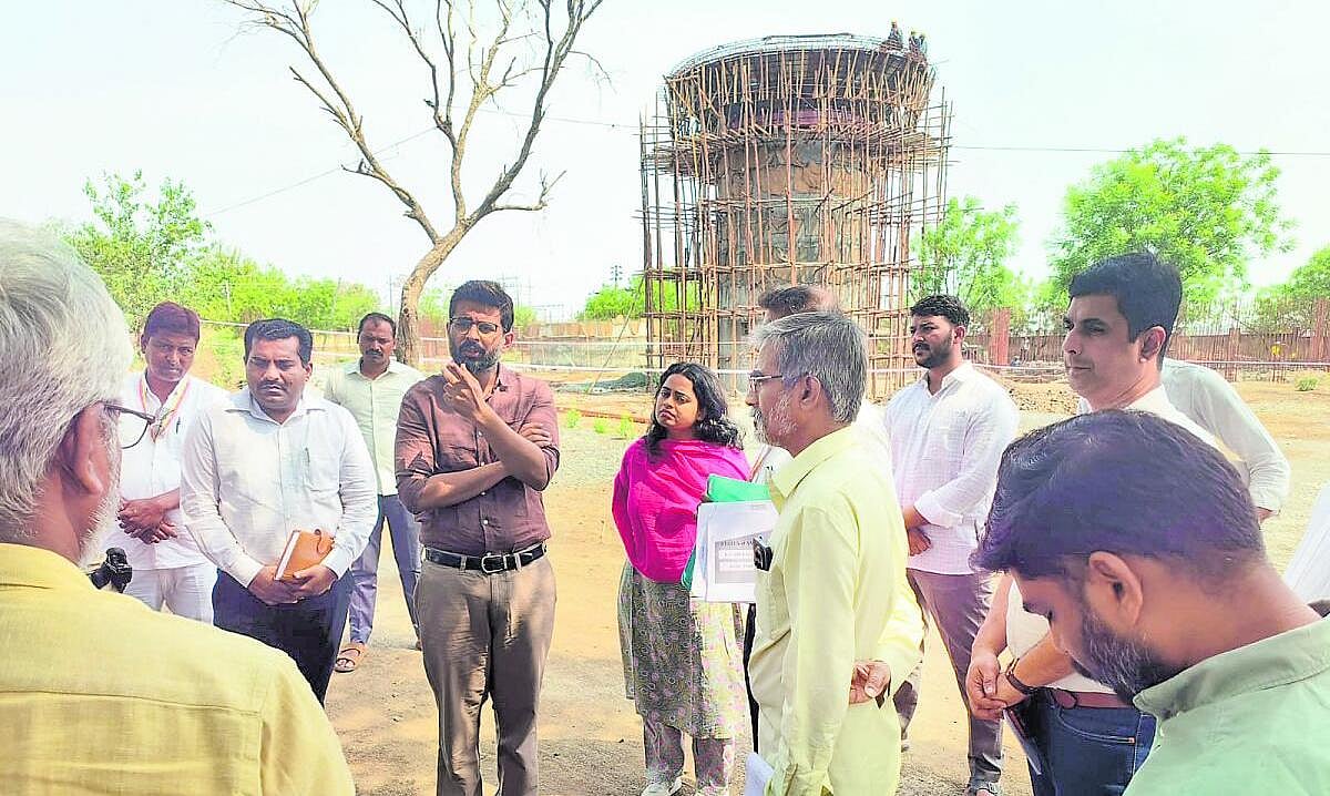 ಪ್ರತಿ ತಿಂಗಳು ಪ್ರಗತಿ ವರದಿ ಸಲ್ಲಿಸಿ: ಡಿಸಿ