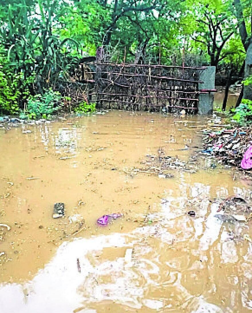 ವೈಜ್ಞಾನಿಕವಾಗಿ ಚರಂಡಿ ನಿರ್ಮಾಣಕ್ಕೆ ಆಗ್ರಹ