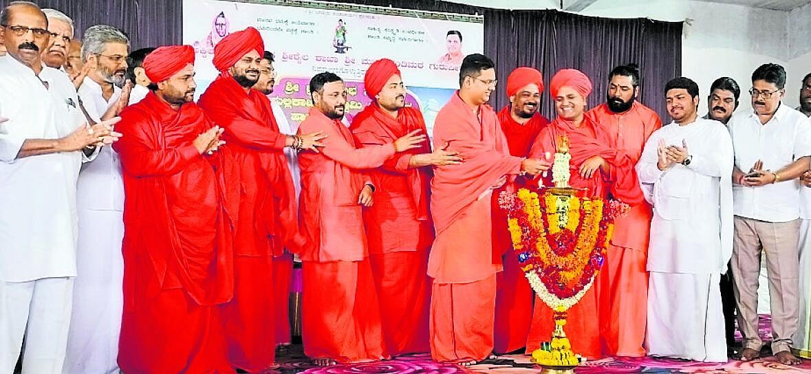 ಭಕ್ತರ ನಂಬಿಕೆ, ಶ್ರದ್ಧೆಯಿಂದ ಮಠದ ಬೆಳವಣಿಗೆ