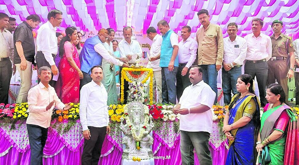 ಸಂಸ್ಕಾರ ರೂಢಿಸಿಕೊಳ್ಳಿ