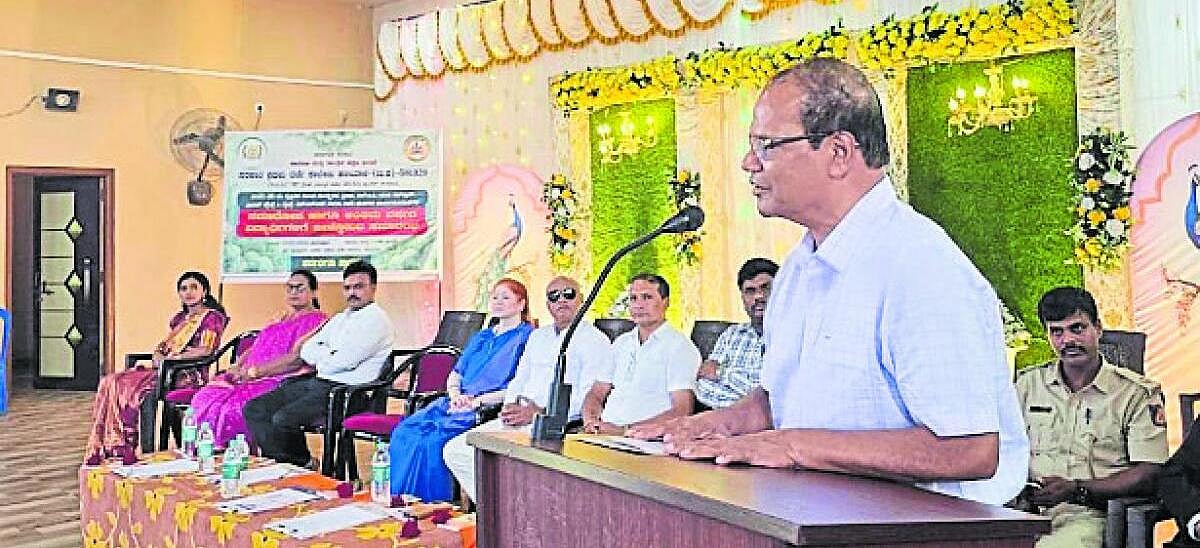 ‘ವಿದ್ಯಾರ್ಥಿಗಳು ಶಿಕ್ಷಣದ ಜತೆ ಜೀವನ ಮೌಲ್ಯ ಬೆಳೆಸಿಕೊಳ್ಳಿ’