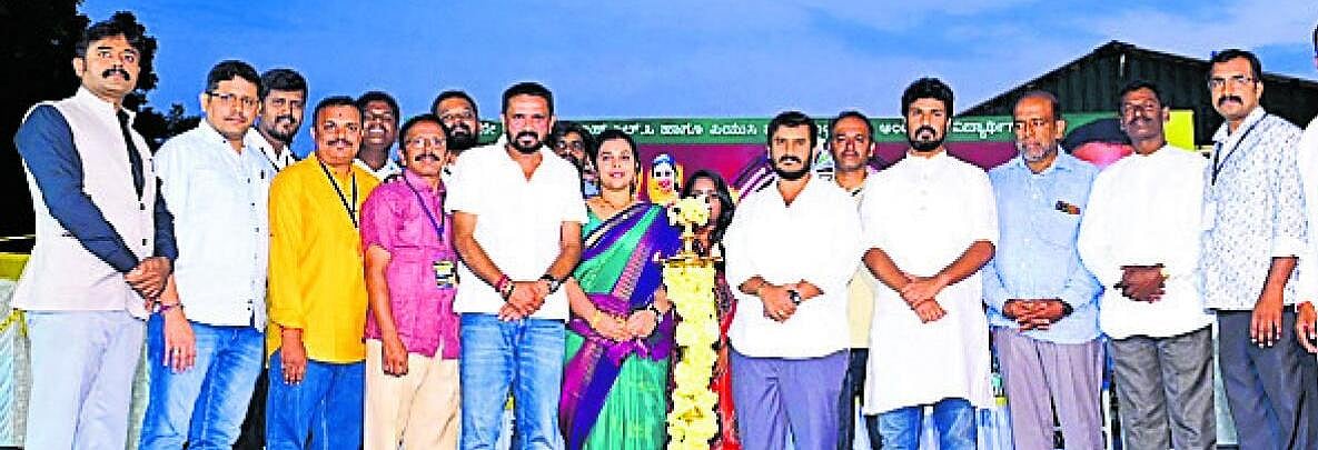 ‘ಮಕ್ಕಳ ಬೆಳವಣಿಗೆಗೆ ಪೋಷಕರ ಶ್ರಮ ಸ್ಮರಣೀಯ’