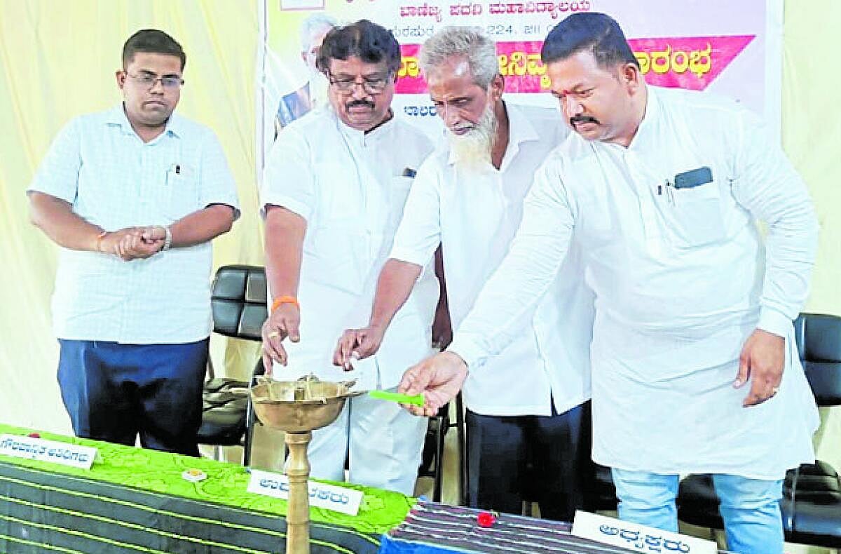ಬಾಲರಾಜ ಸೇವೆ ಅನುಕರಣೀಯ; ವಿರೂಪಾಕ್ಷ ಹಂಪಣ್ಣನವರ್