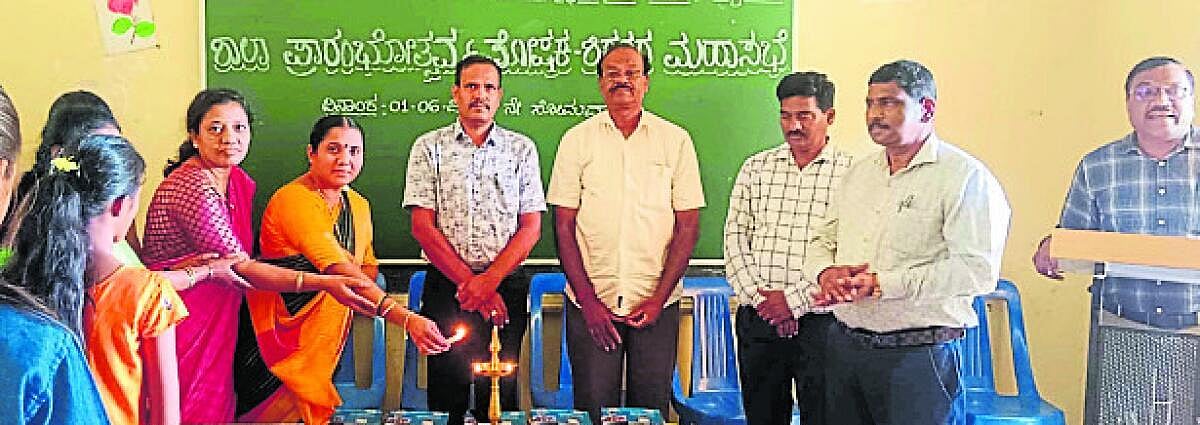 ‘ಹೆಣ್ಣುಮಕ್ಕಳನ್ನು ಶಿಕ್ಷಣ ವಂಚಿತರನ್ನಾಗಿ ಮಾಡಬೇಡಿ’