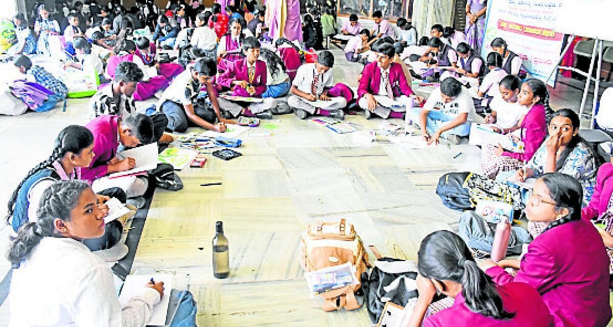 ಹಸಿರ ಕಲ್ಪನೆಗೆ ಬಣ್ಣ ತುಂಬಿದ ಚಿಣ್ಣರು