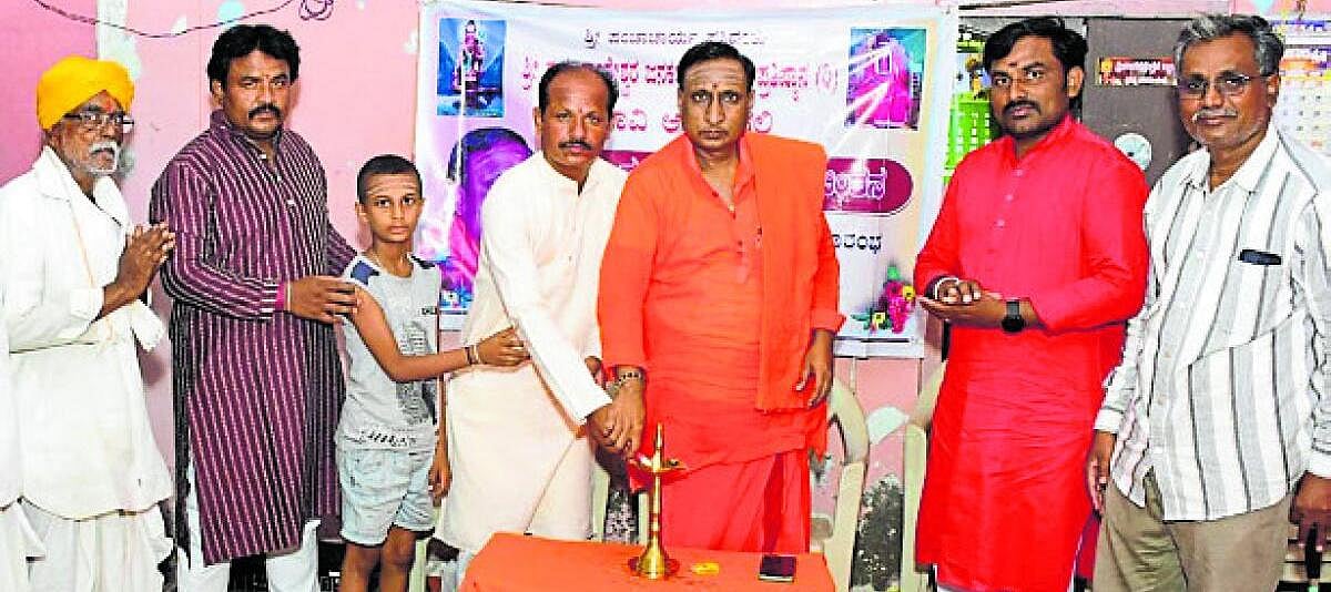 ಫಲಾಪೇಕ್ಷೆ ಇಲ್ಲದೆ ಧರ್ಮಕಾರ್ಯ ಮಾಡಿ: ಪುರಾಣಿಕ ರಮೇಶ ಶಾಸ್ತ್ರಿ ಯಾಳಗಿ