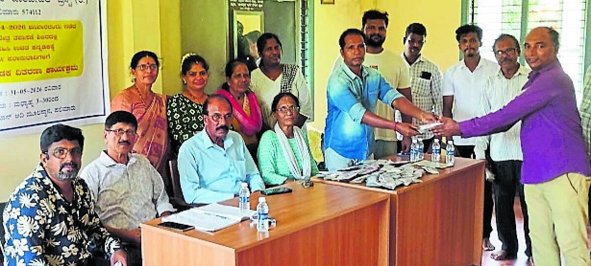 ಪಡುಬಿದ್ರಿಯಲ್ಲಿ ಕಣ್ಣಿನ ತಪಾಸಣಾ ಶಿಬಿರ: ಕನ್ನಡಕ ವಿತರಣೆ