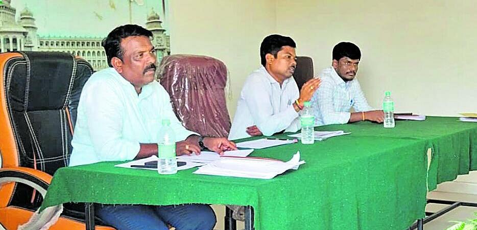 ಮಳೆಗಾಲ: ತ್ಯಾಜ್ಯ ನಿರ್ವಹಣೆಗೆ ಆದ್ಯತೆ ನೀಡಿ; ವಡಗೇರಾ ತಾಲ್ಲೂಕು ಪಂಚಾಯಿತಿ ಇಒ