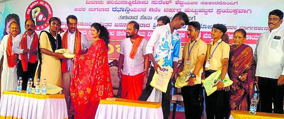 ಕನ್ನಡ ಮಾಧ್ಯಮ ಶಾಲೆಗೆ ಪ್ರೋತ್ಸಾಹ ಅಗತ್ಯ: ಮಿಜಾರು ಹರಿಮೀನಾಕ್ಷಿ