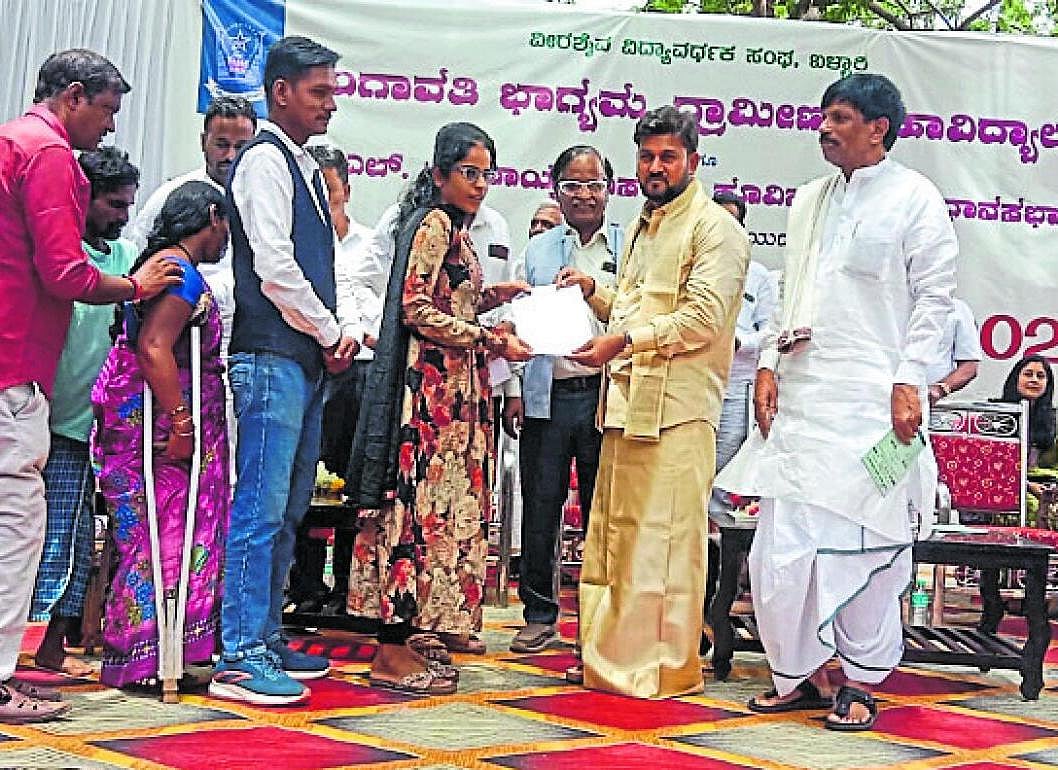ಶಿಕ್ಷಣದಿಂದ ಸದೃಢ ದೇಶ ನಿರ್ಮಾಣ: ಶಾಸಕ ಕೃಷ್ಣನಾಯ್ಕ