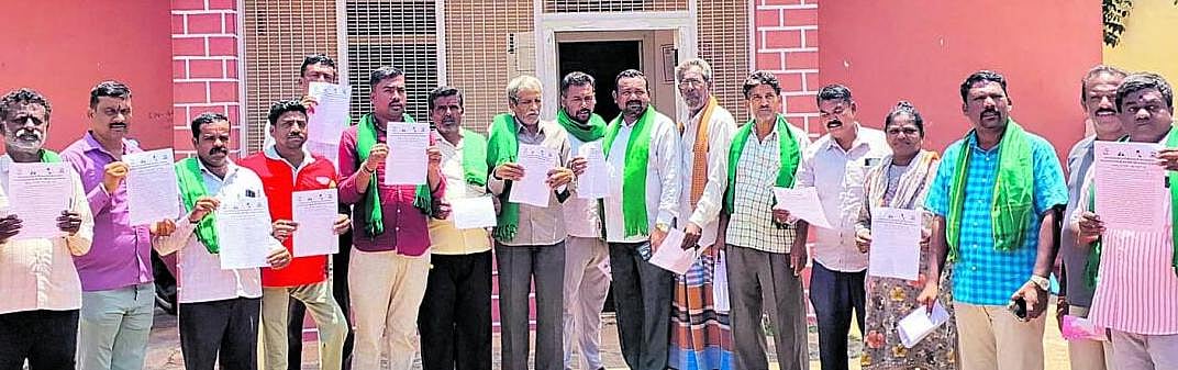 ಕೆಐಎಡಿಬಿಗೆ ಜಮೀನು ವಿರೋಧಿಸಿ ಜಿಲ್ಲಾಡಳಿತದ ವಿರುದ್ಧ ಪಂಜಿನ ಮೆರವಣಿಗೆ ನಾಳೆ