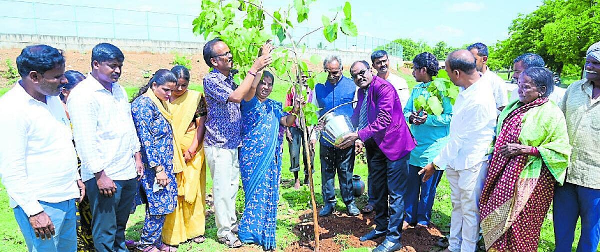 ಪರಿಸರ ಕಾಳಜಿ ಪ್ರತಿಯೊಬ್ಬರ ಕರ್ತವ್ಯ: ಹಿರಿಯ ಸಿವಿಲ್ ನ್ಯಾಯಾಧೀಶ ಈಶ್ವರ್