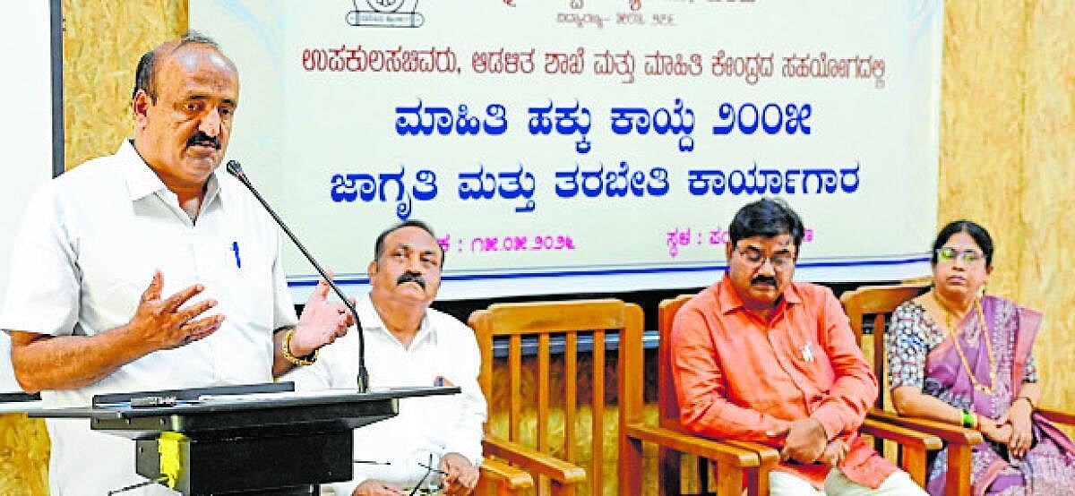 ಜ್ಞಾನವೇ ವ್ಯಕ್ತಿಯ ನಿಜವಾದ ಆಸ್ತಿ: ಕುಲಸಚಿವ ಎಚ್.ಎನ್.ಸುಬ್ರಮಣ್ಯ