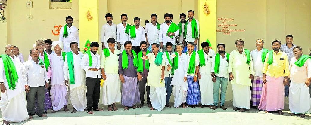 ಸುರಪುರ: ರೈತ ಸಂಘದ ಗ್ರಾಮ ಘಟಕ ಸ್ಥಾಪನೆ