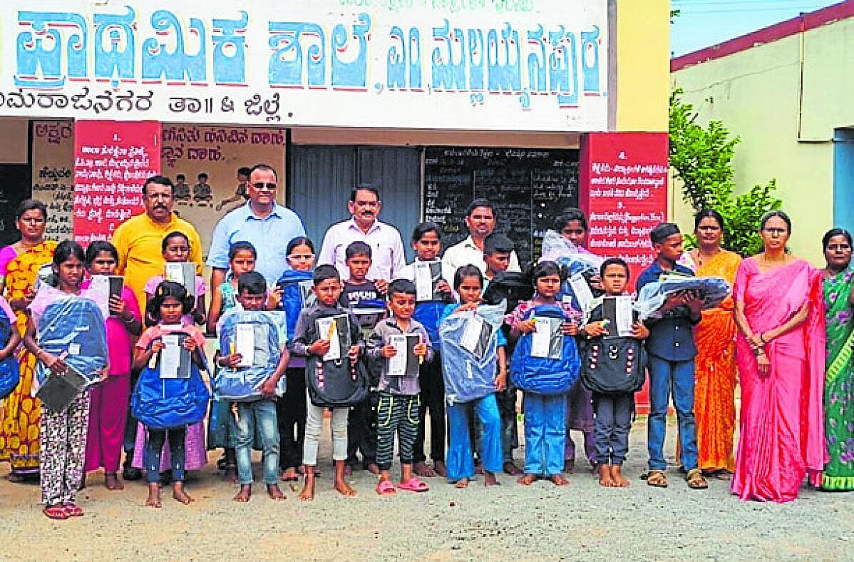 ಮಲ್ಲಯ್ಯನಪುರ: ಮಕ್ಕಳಿಗೆ ಸ್ವಾಗತ