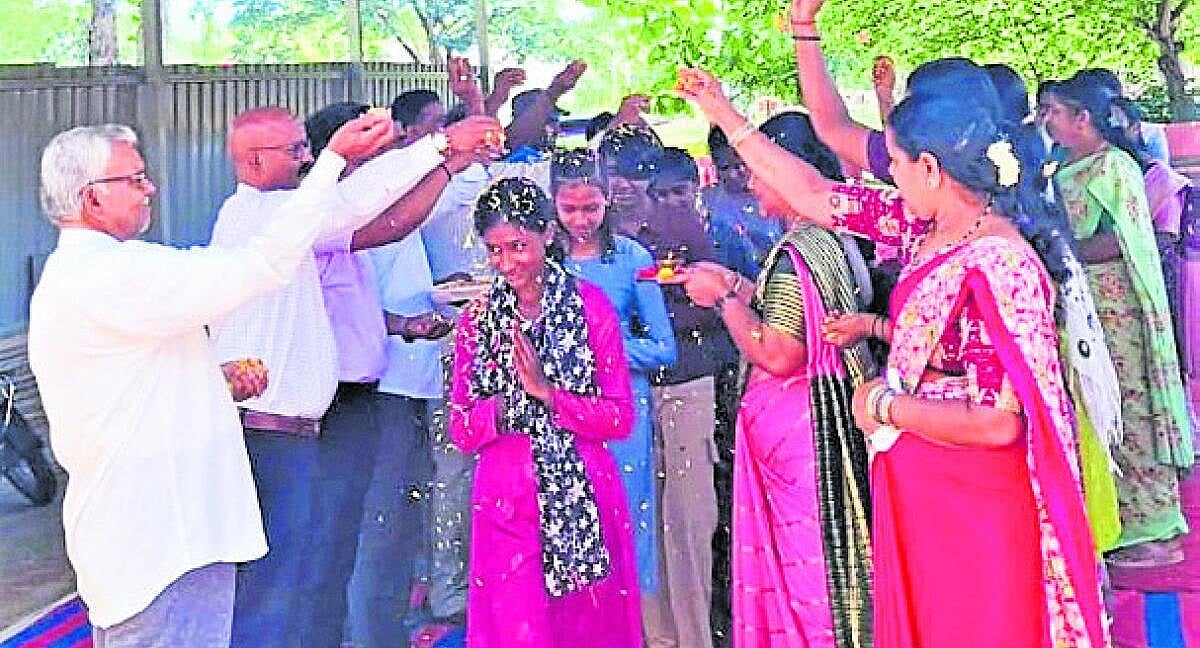 ಮಕ್ಕಳಿಗೆ ಉತ್ತಮ ಶಿಕ್ಷಣ ನೀಡಿ: ಪೋಷಕರಾದ ದೀಪಾ