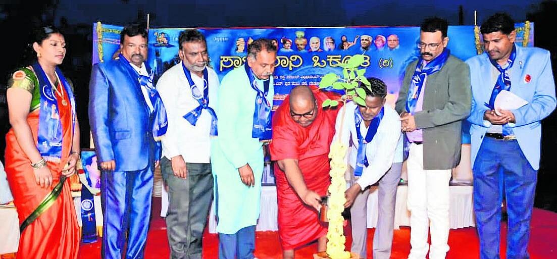 ಪ್ರಬುದ್ಧ ಭಾರತ ಕಟ್ಟಲು ಮೌಢ್ಯ ತೊರೆಯಿರಿ: ಮಾಜಿ ಮೇಯರ್ ಪುರುಷೋತ್ತಮ್