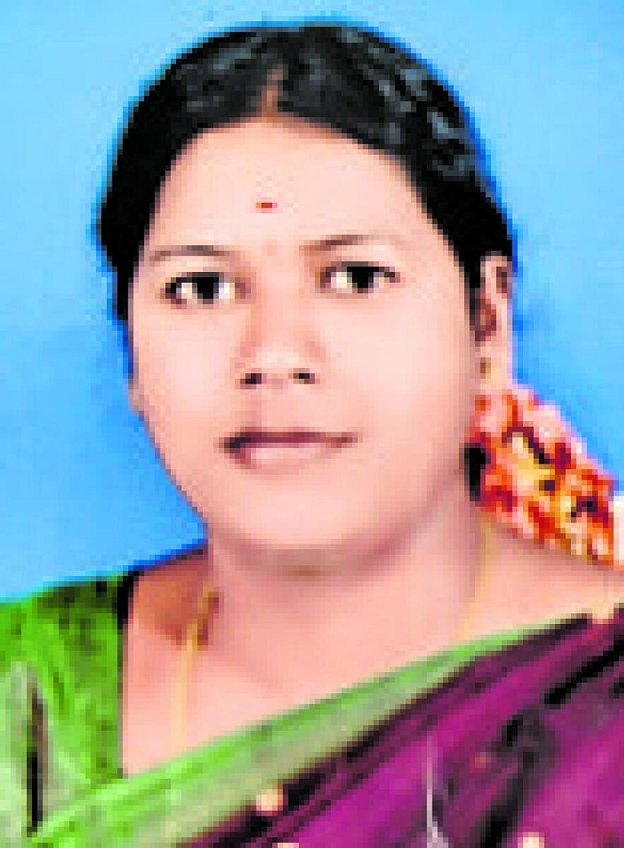 ಎಆರ್ಕೆಗೆ ಸಚಿವ ಸ್ಥಾನ ನೀಡಿ: ಕೇತಮ್ಮ ಒತ್ತಾಯ