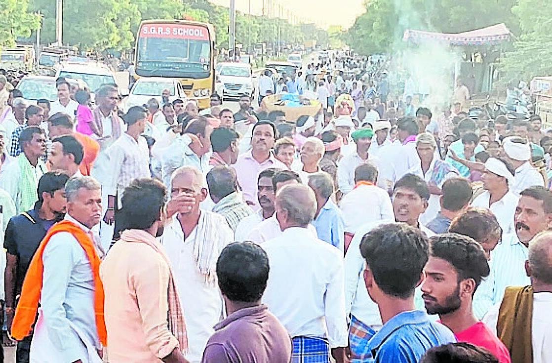 ಮರಿಯಮ್ಮನಹಳ್ಳಿ: ಶ್ರದ್ಧಾ, ಭಕ್ತಿಯಿಂದ ಕೇಲಮ್ಮದೇವಿ ಆಚರಣೆ