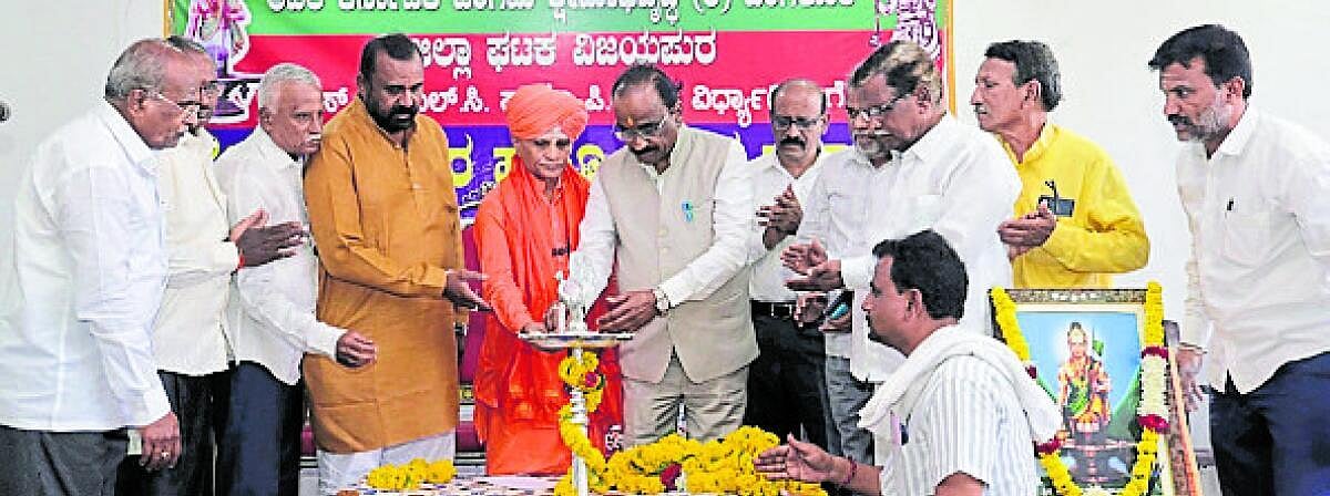 ಕಷ್ಟ ಮೆಟ್ಟಿ ನಿಂತು ವಿದ್ಯಾಭ್ಯಾಸ ಮಾಡಿ: ಶಾಸಕ ಜಗದೀಶ್ ಗುಡಗುಂಟಿ