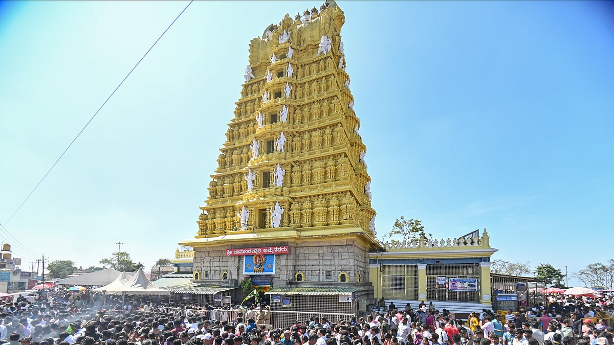 ಆಷಾಢ ಪೂಜೆಗೆ ಮೈಸೂರಿನ ಚಾಮುಂಡಿ ಬೆಟ್ಟಕ್ಕೆ ಹೊರಟಿರಾ? ಈ ಮಾಹಿತಿ ತಿಳಿದುಕೊಳ್ಳಿ